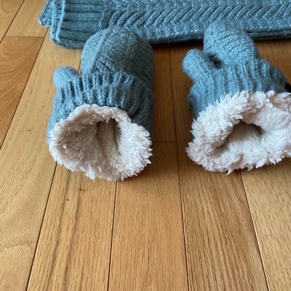 Love & Lore Scarf, Mittens, Toque/Beanie - Blue winter accessories - Picture 7 of 16